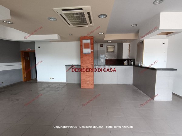 locale commerciale in affitto a Monreale