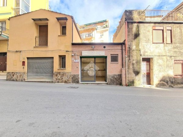 negozio in affitto a Monreale