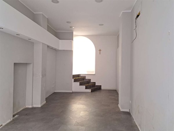 negozio in affitto a Monreale