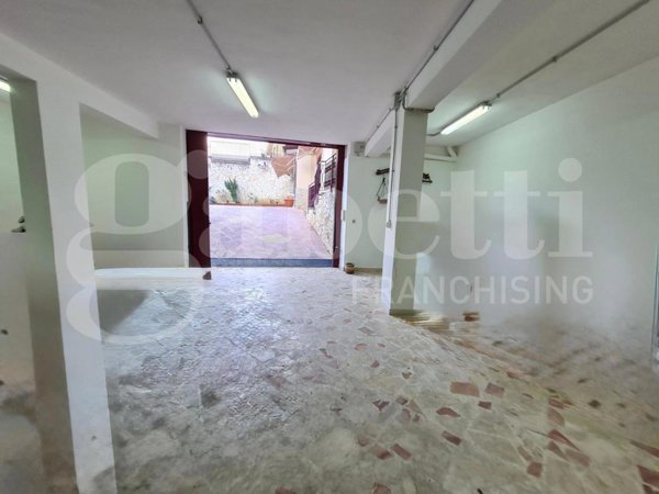 locale di sgombero in affitto a Monreale in zona Tagliavia