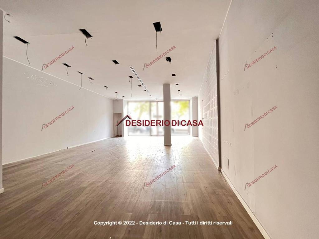 negozio in affitto a Palermo in zona Libertà