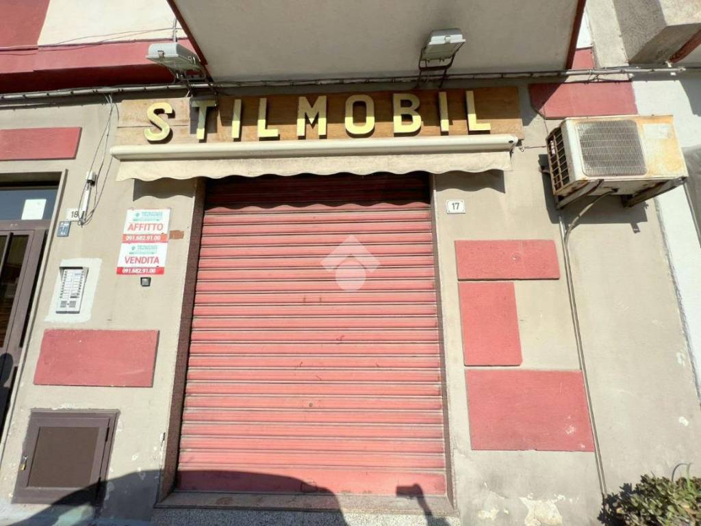 negozio in affitto a Palermo in zona Montepellegrino