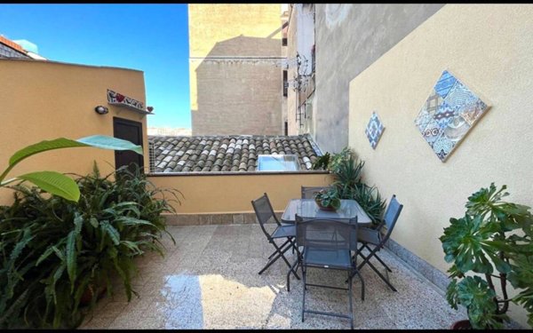 appartamento in affitto a Palermo in zona Zisa
