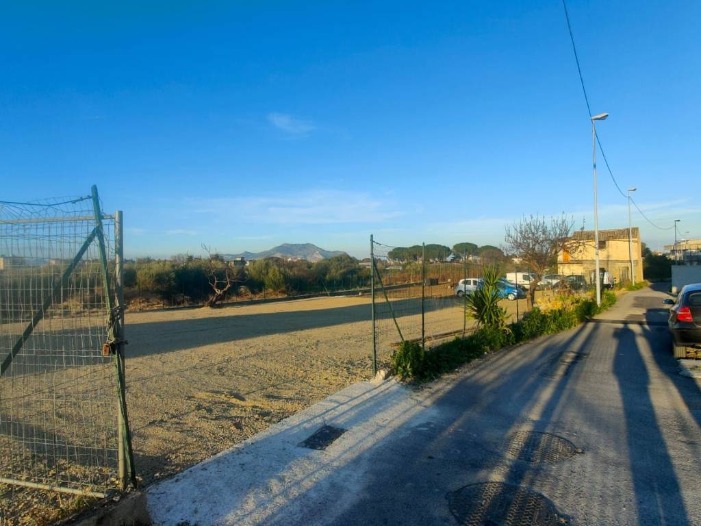 terreno edificabile in affitto a Palermo in zona Villagrazia/Falsomiele