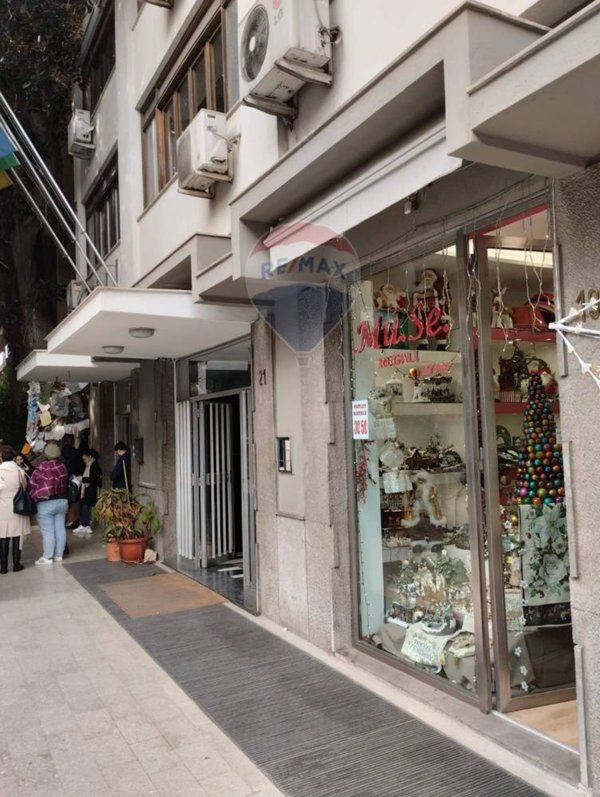 locale commerciale in affitto a Palermo