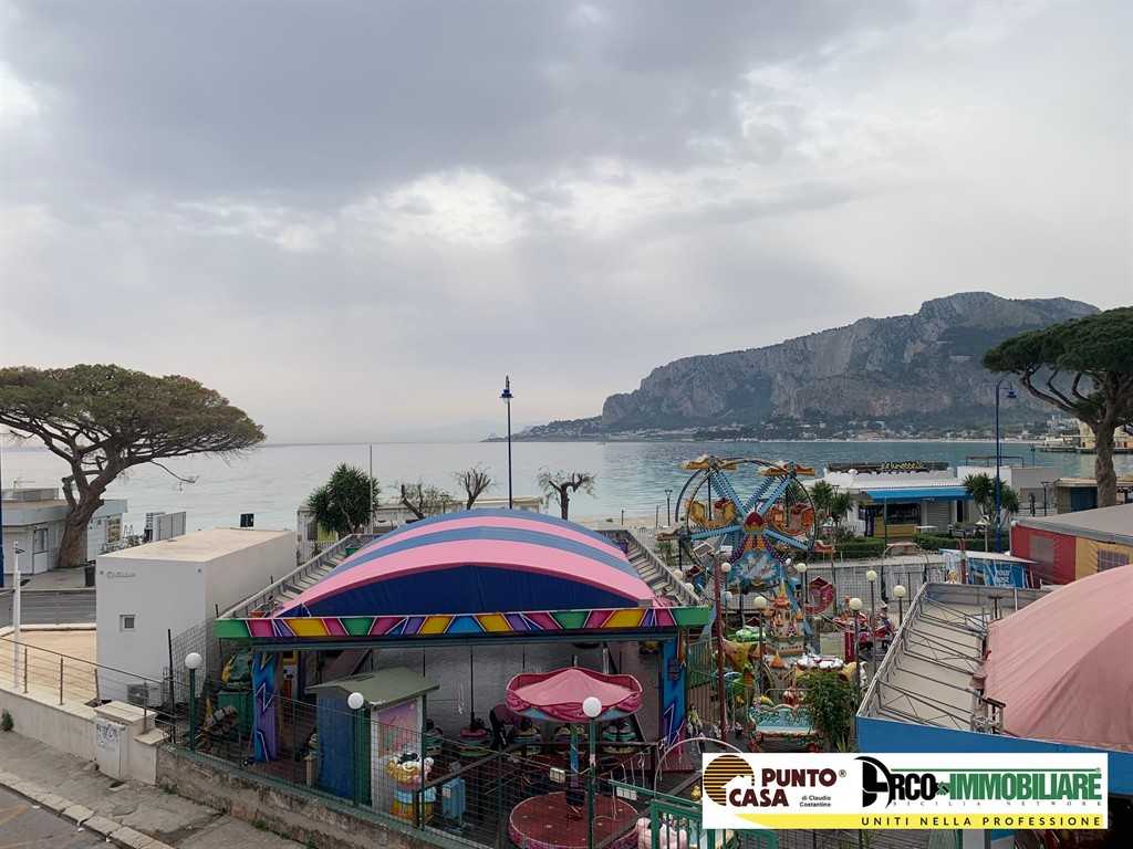 appartamento in affitto a Palermo in zona Mondello