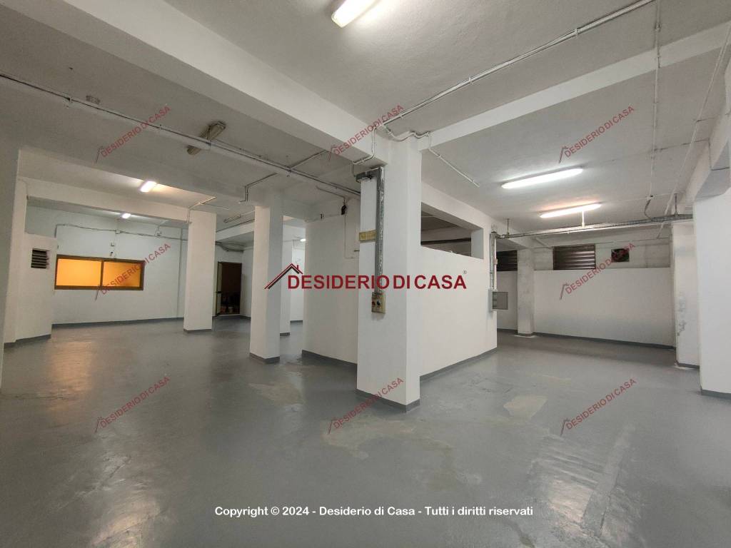 locale commerciale in affitto a Palermo in zona Politeama