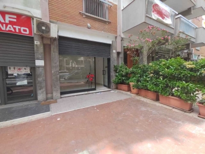 negozio in affitto a Palermo
