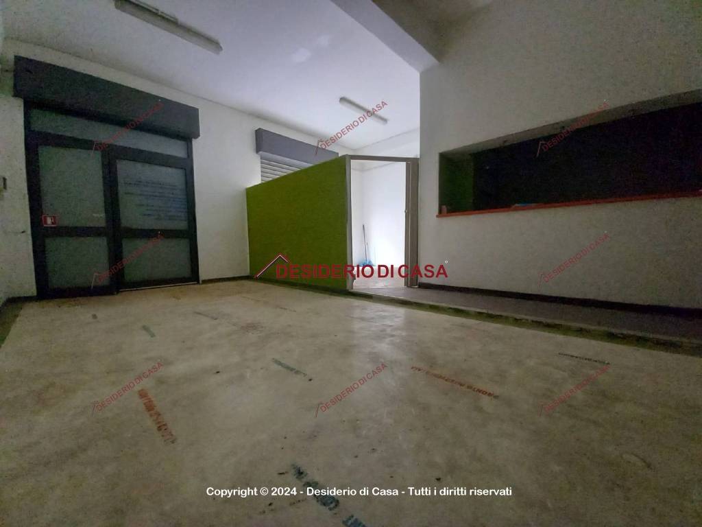 negozio in affitto a Palermo in zona Uditore