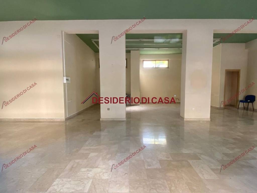 negozio in affitto a Palermo in zona Malaspina/Palagonia