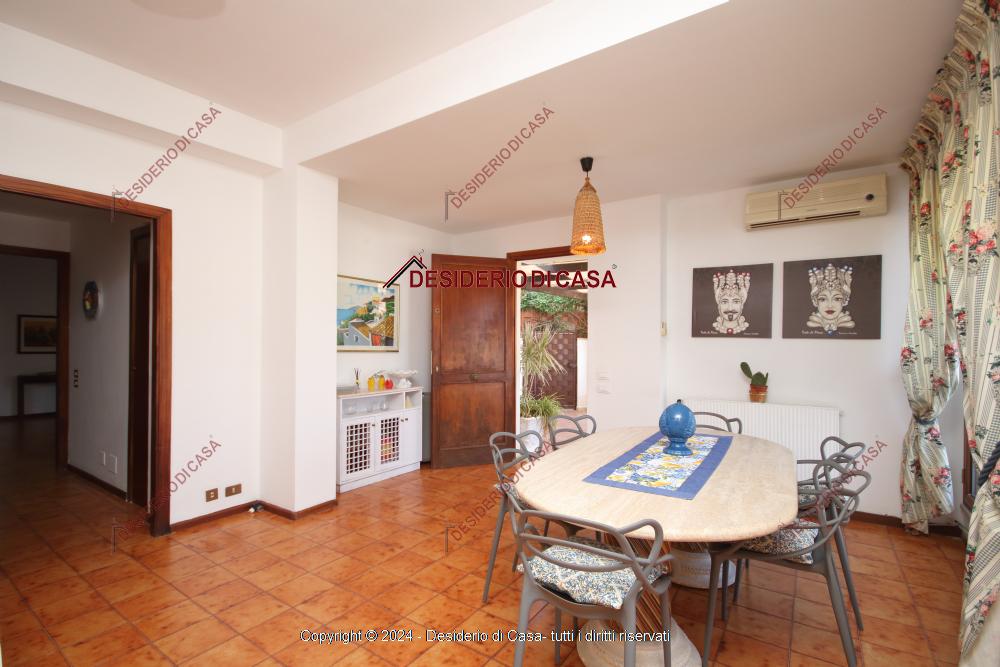 casa indipendente in affitto a Palermo in zona Libertà