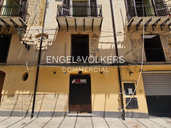 negozio in affitto a Palermo in zona Centro storico