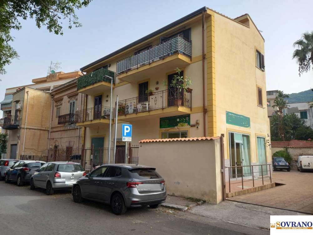 negozio in affitto a Palermo in zona Pallavicino