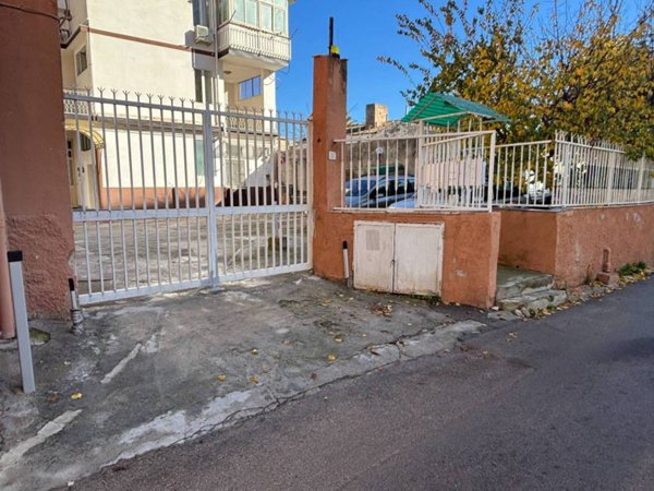 locale di sgombero in affitto a Palermo
