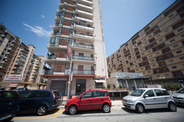 locale commerciale in affitto a Palermo