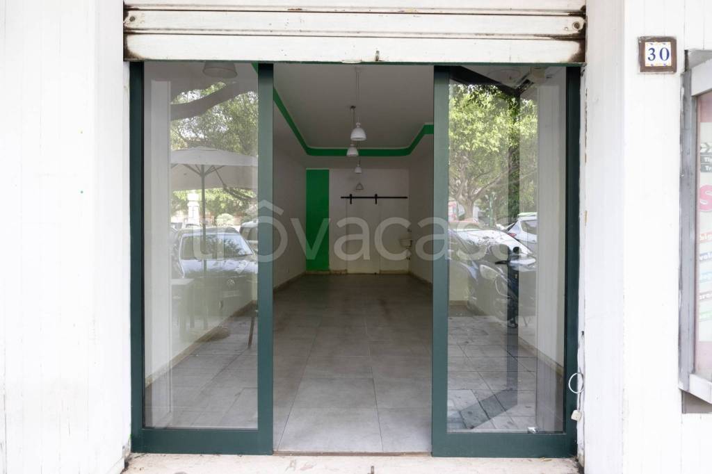 locale commerciale in affitto a Palermo in zona Politeama