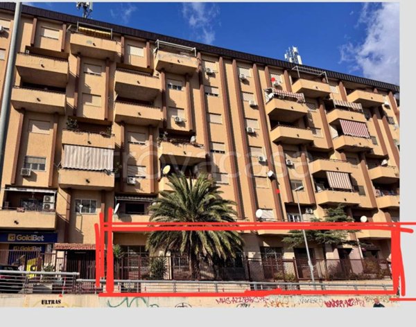 negozio in affitto a Palermo in zona Croceverde