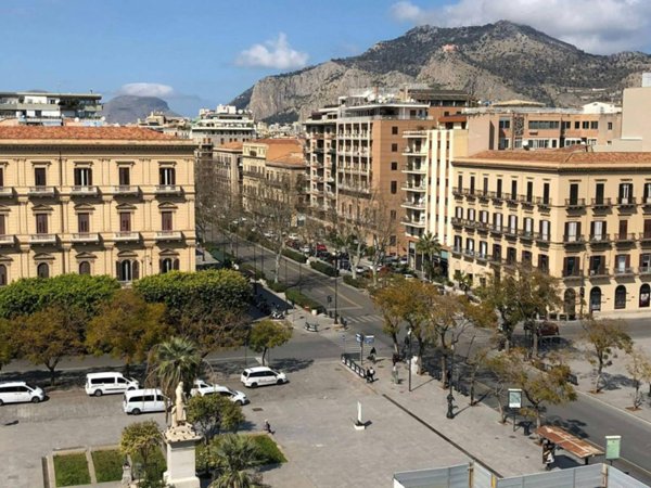 appartamento in affitto a Palermo in zona Politeama