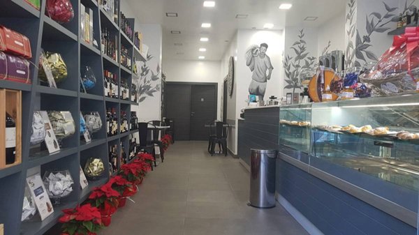 negozio in affitto a Palermo in zona Libertà