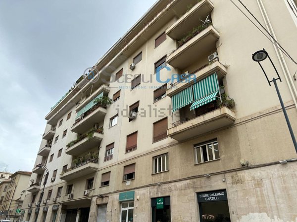 locale commerciale in affitto a Palermo in zona Libertà