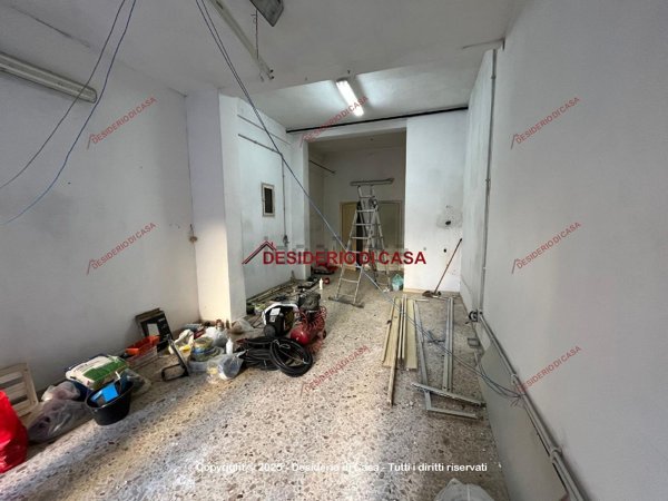 locale di sgombero in affitto a Palermo in zona Libertà
