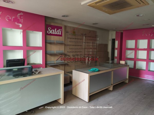 locale commerciale in affitto a Palermo