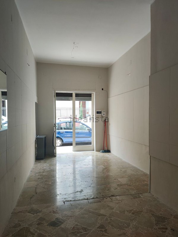 locale commerciale in affitto a Palermo in zona Noce
