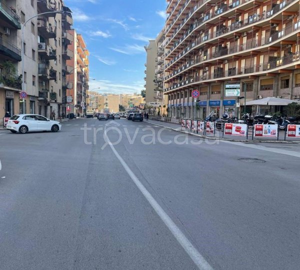 locale commerciale in affitto a Palermo in zona Malaspina/Palagonia