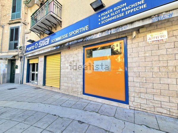 locale commerciale in affitto a Palermo in zona Oreto