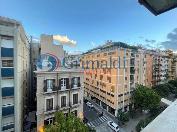 appartamento in affitto a Palermo in zona Politeama