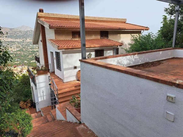 casa indipendente in affitto a Palermo