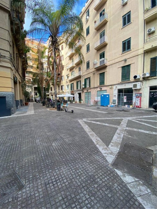 negozio in affitto a Palermo