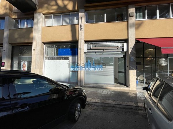 locale commerciale in affitto a Palermo in zona Politeama