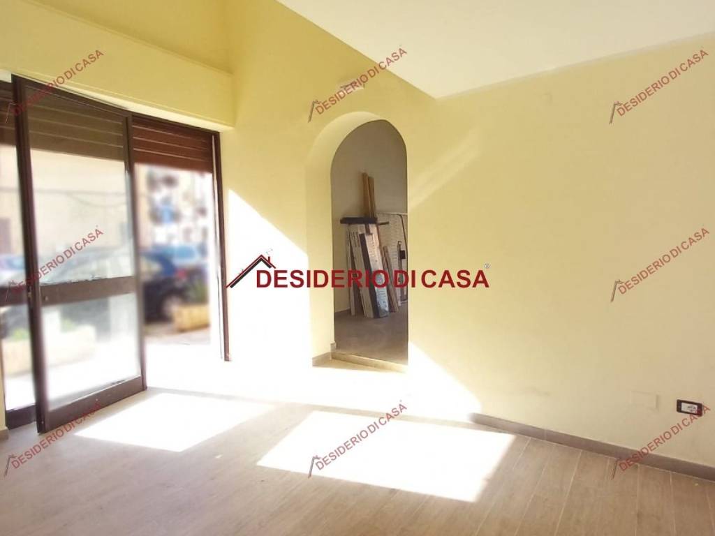 negozio in affitto a Palermo in zona Politeama