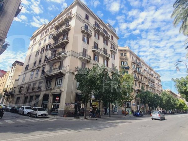 negozio in affitto a Palermo in zona Centro storico