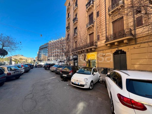 monolocale in affitto a Palermo in zona Politeama