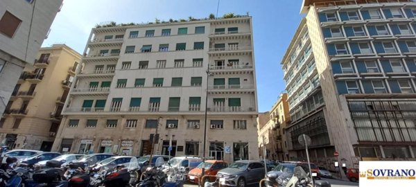 locale commerciale in affitto a Palermo in zona Politeama