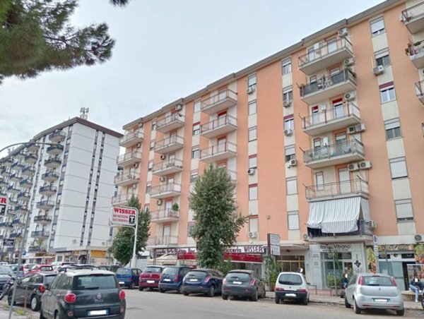 appartamento in affitto a Palermo in zona Montegrappa / Santa Rosalia