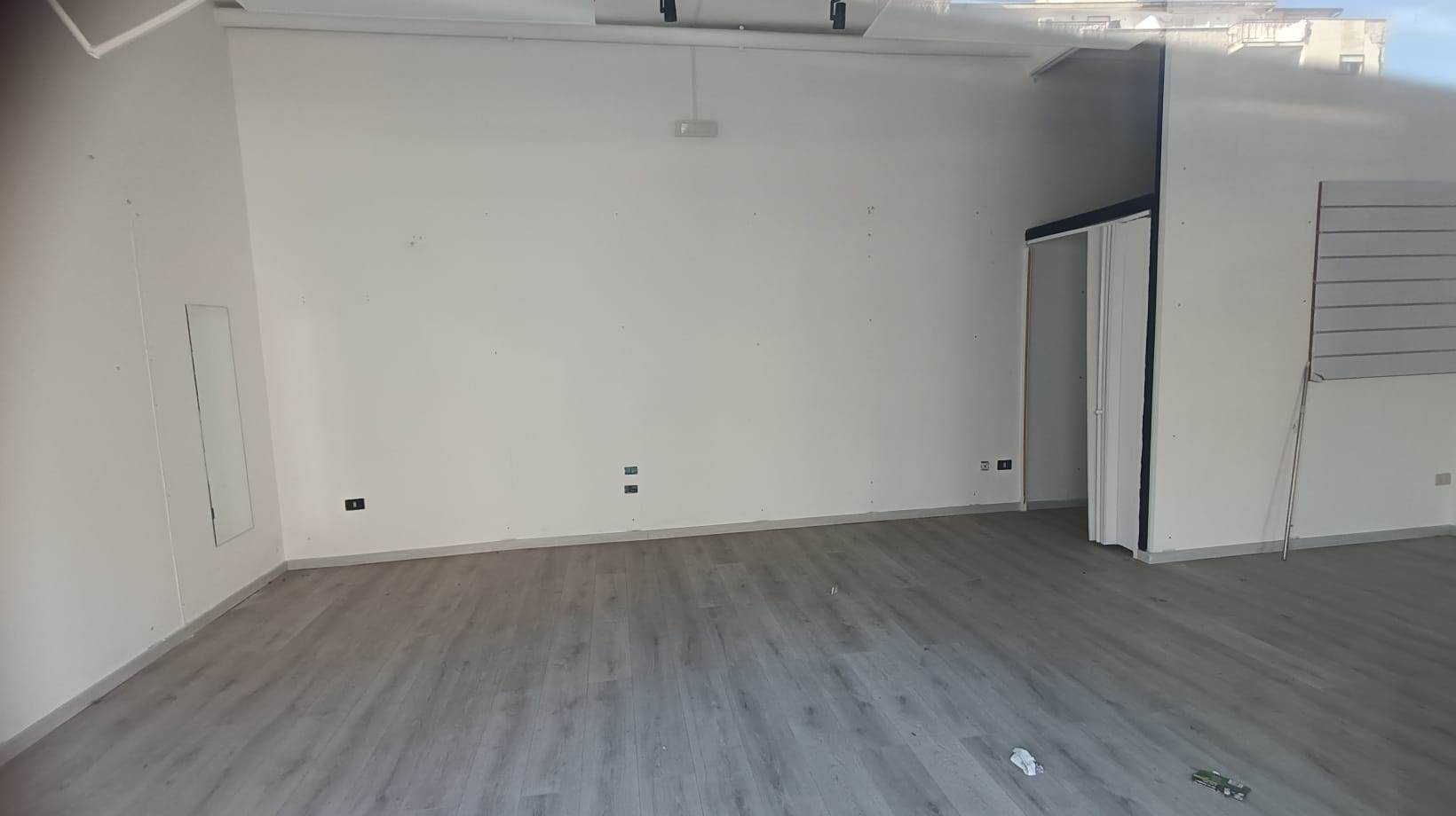 negozio in affitto a Palermo in zona Sferracavallo