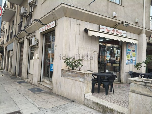 negozio in affitto a Palermo in zona Libertà