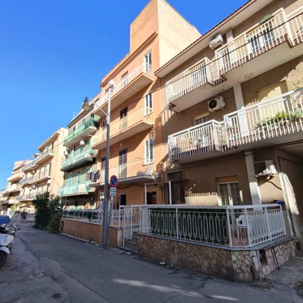 appartamento in affitto a Palermo in zona Villagrazia/Falsomiele