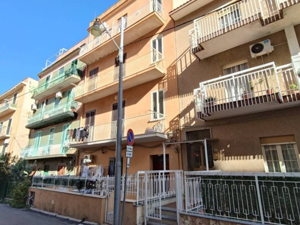 appartamento in affitto a Palermo in zona Villagrazia/Falsomiele
