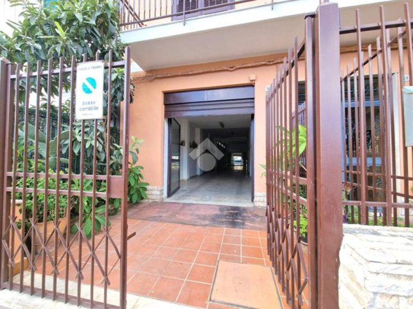 negozio in affitto a Palermo in zona Altarello