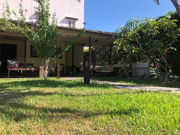 casa indipendente in affitto a Palermo in zona Mondello