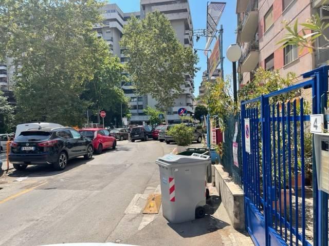 negozio in affitto a Palermo in zona Politeama