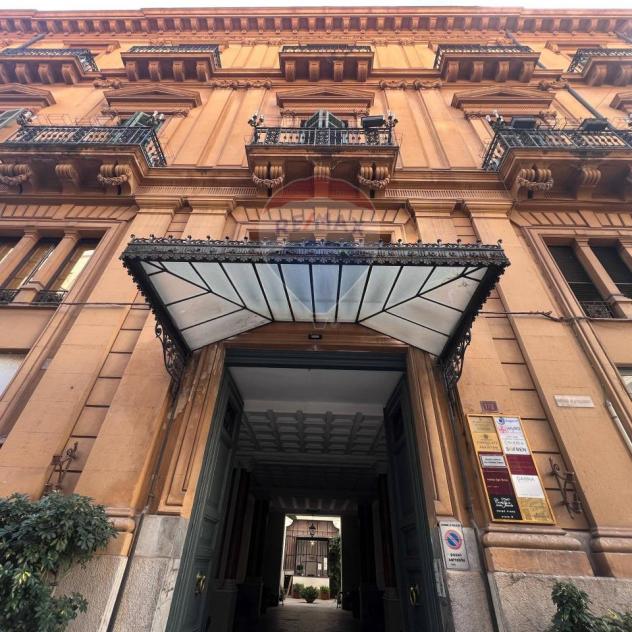 pentavano in affitto a Palermo in zona Politeama