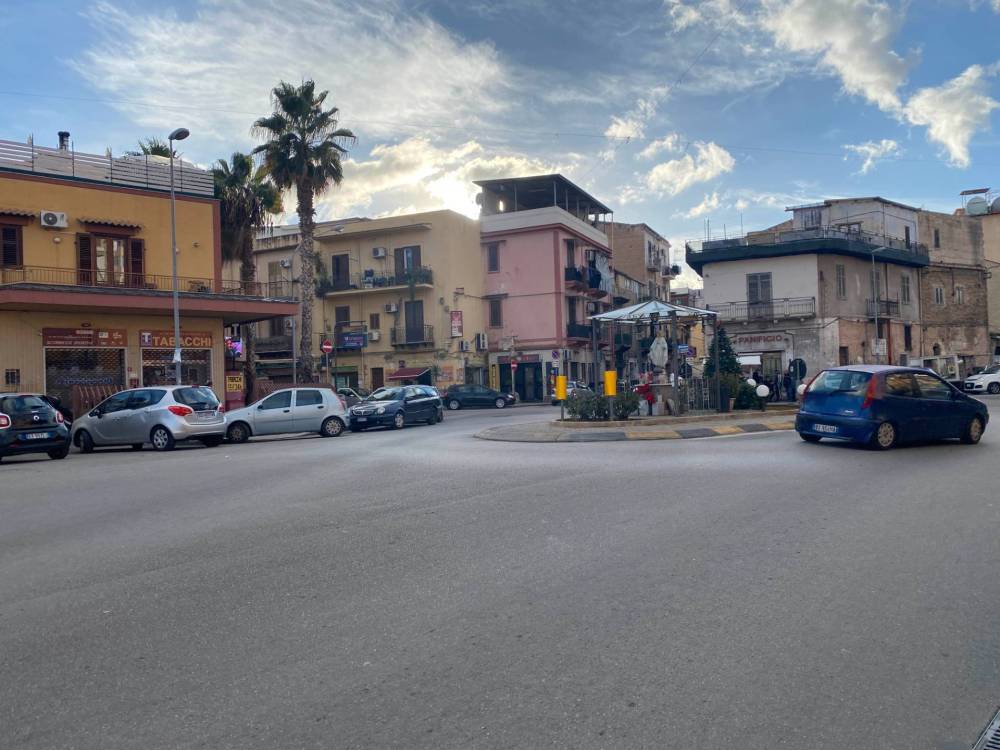 negozio in affitto a Palermo in zona Oreto