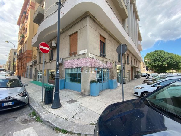locale commerciale in affitto a Palermo in zona Politeama