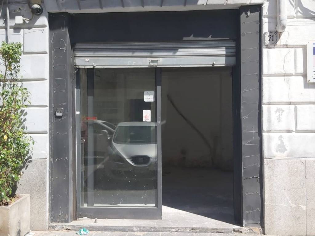 negozio in affitto a Palermo in zona Calatafimi / Cuba