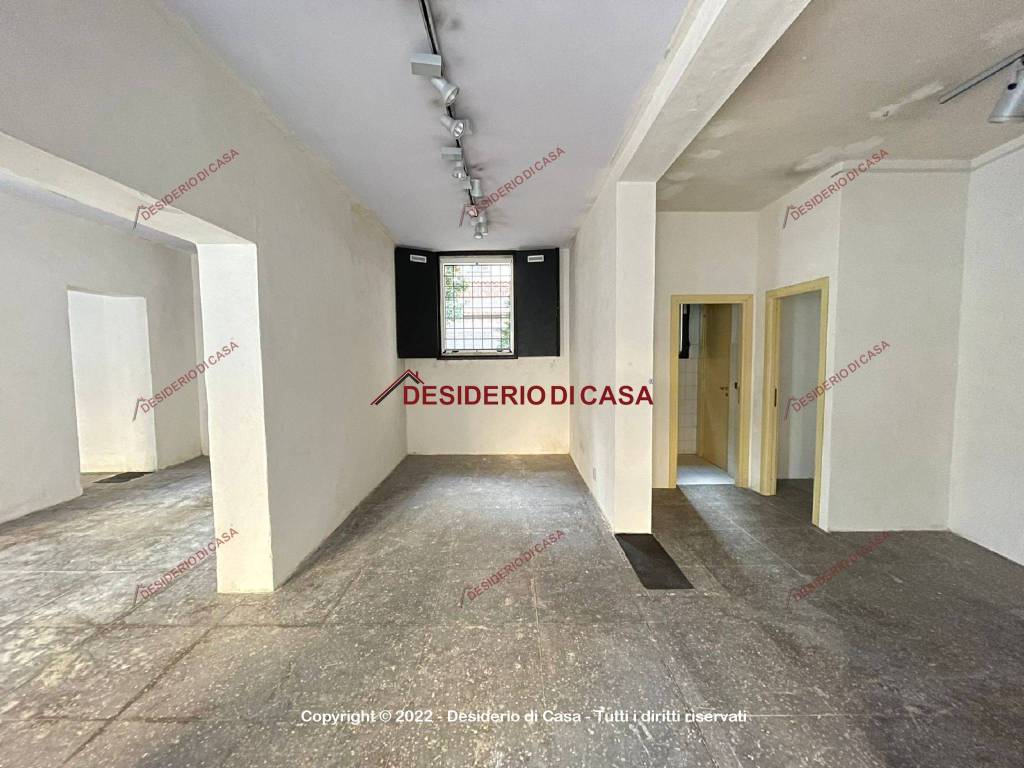 negozio in affitto a Palermo in zona Zisa